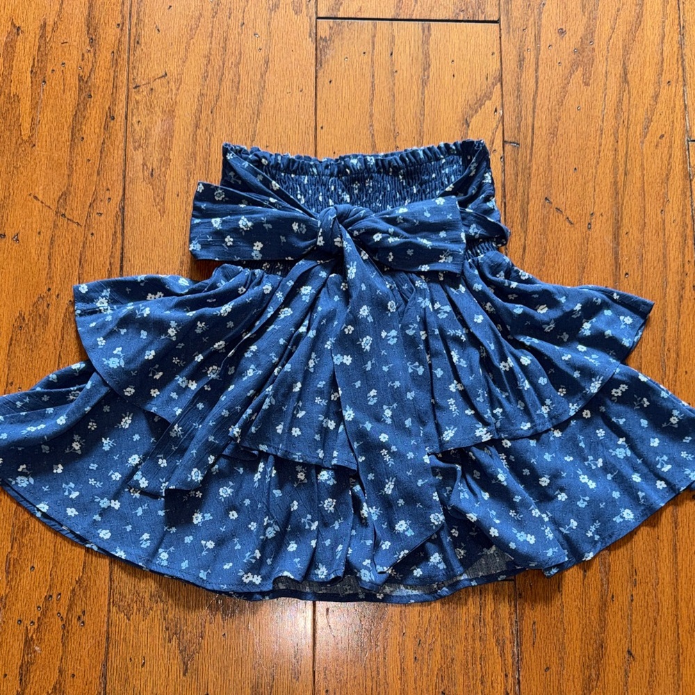Adorable! XS, flowy, mini skirt from Whiteroom+Cactus- never worn!